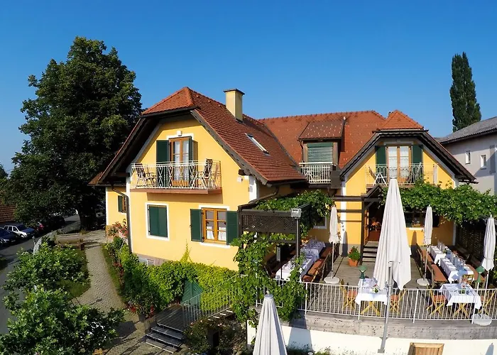 Weingut Skoff Original Gasthof 3*